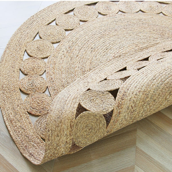 Round jute rug.