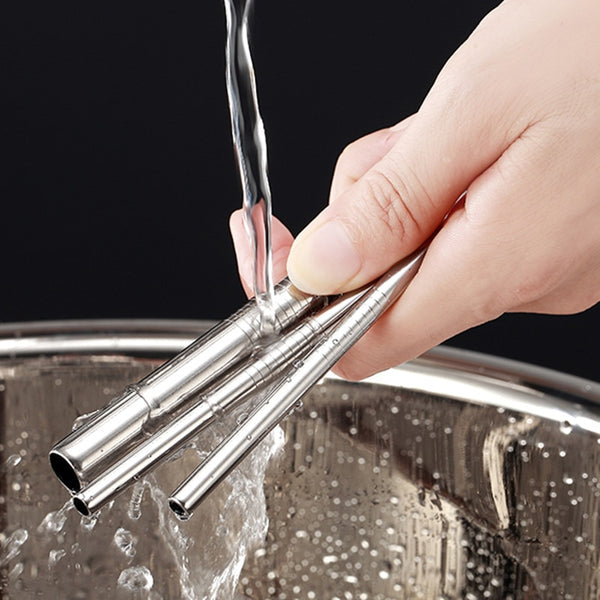 Silver straws.
